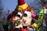 67 - De Fruitige Bende - Wie bint een stel apatten, wie viert carnaval op de latten